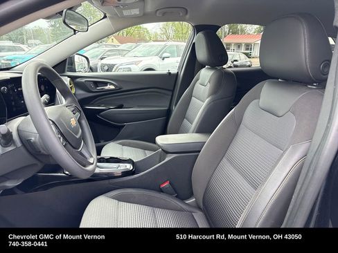 Used 2024 Chevrolet Trax LT image 11