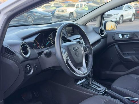 Used 2014 Ford Fiesta SE w/ Equipment Group 201A FWD image 21