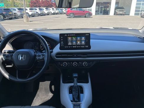 Certified 2024 Honda HR-V EX-L image 13
