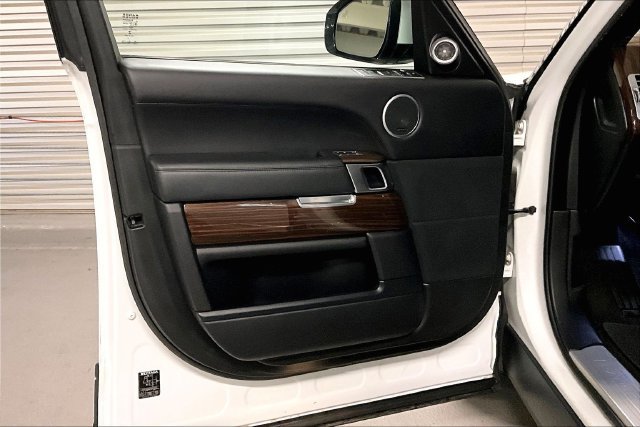 Used 2016 Land Rover Range Rover Supercharged AWD/4WD image 26