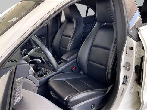Used 2019 Mercedes-Benz CLA 250 image 8