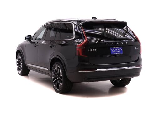 New 2026 Volvo XC90 B6 Plus w/ Protection Package Premier image 5