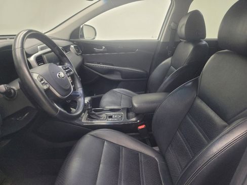 Used 2019 Kia Sorento EX w/ EX Touring Package AWD/4WD image 17