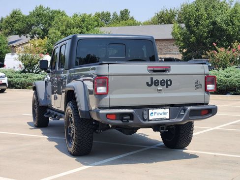 Used 2023 Jeep Gladiator Sport AWD/4WD image 5