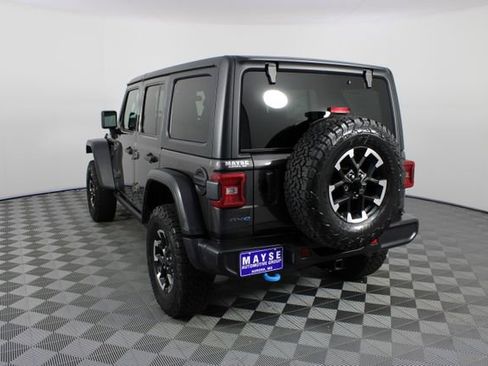 Used 2025 Jeep Wrangler Unlimited Rubicon 4xe w/ Convenience Group AWD/4WD image 21