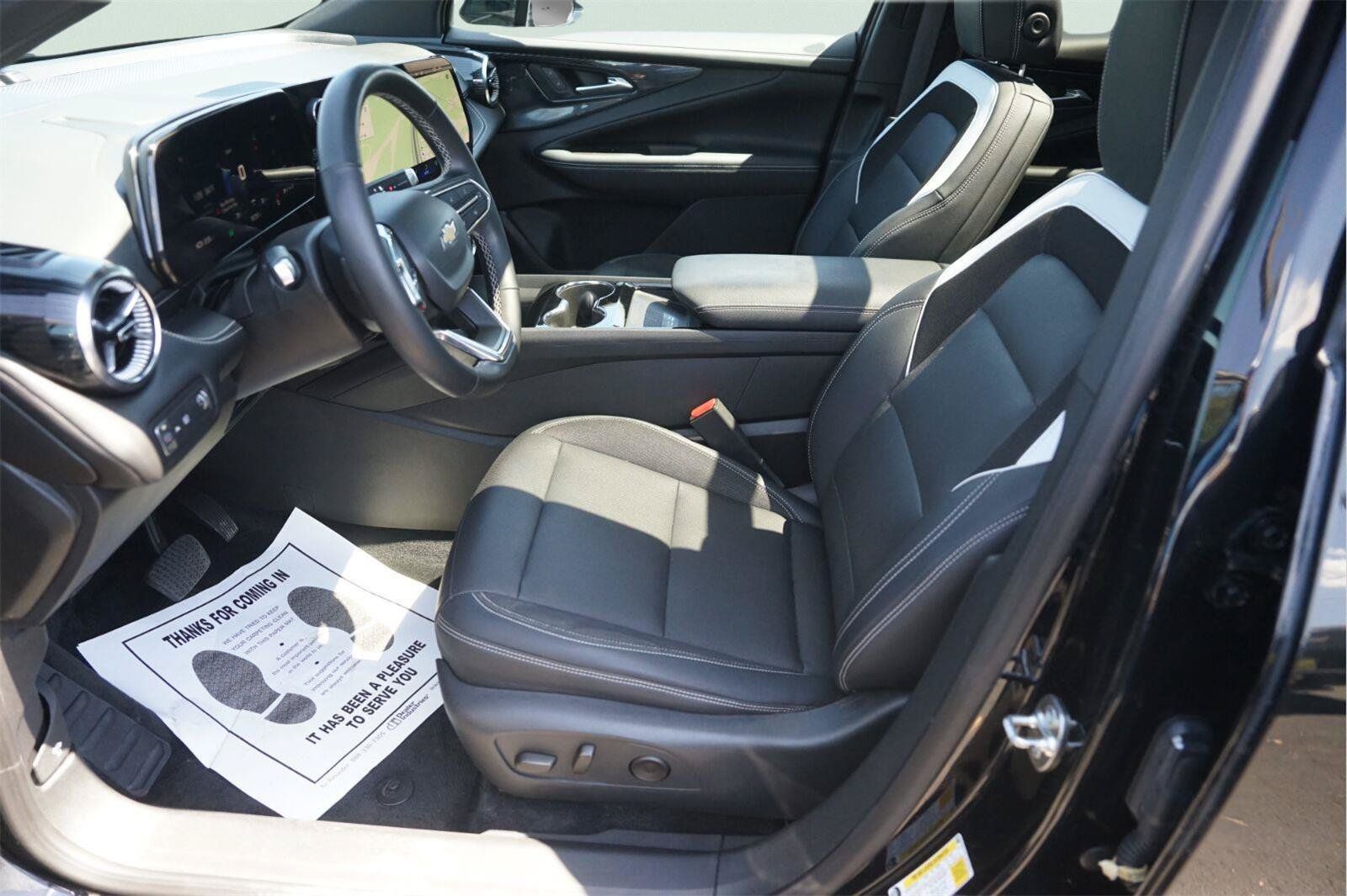 Used 2024 Chevrolet Blazer EV LT AWD/4WD image 9