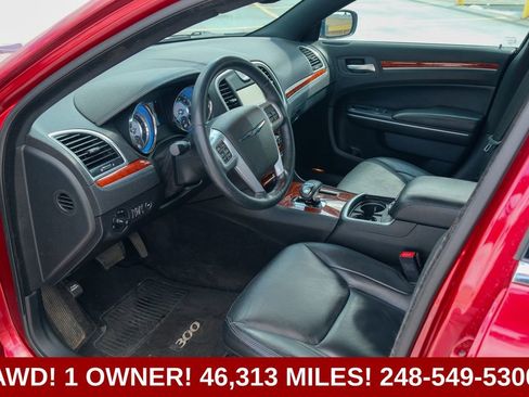 Used 2014 Chrysler 300 AWD w/ Driver Convenience Group image 14
