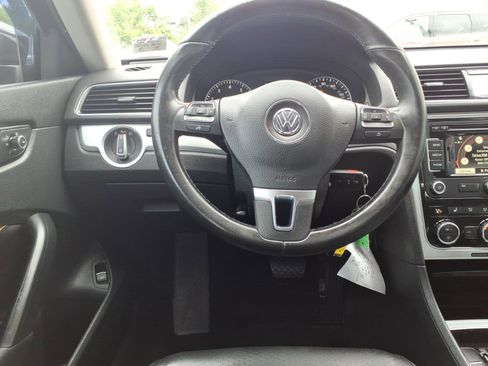 Used 2012 Volkswagen Passat 2.5 SE FWD image 5