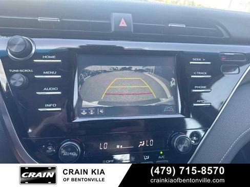 Used 2018 Toyota Camry XSE FWD image 19