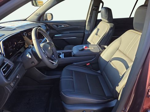 New 2026 Chevrolet Traverse High Country image 13