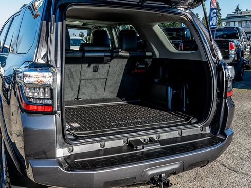 Used 2021 Toyota 4Runner SR5 Premium w/ Moonroof Package image 18