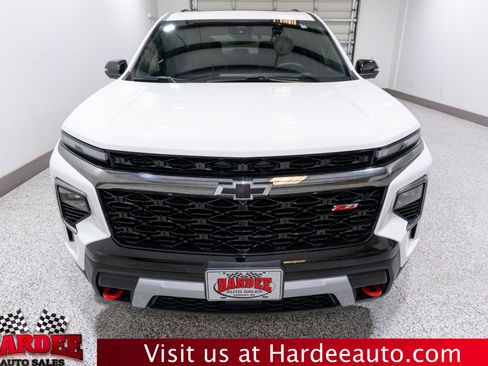 Used 2024 Chevrolet Traverse Z71 image 7