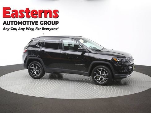 Used 2025 Jeep Compass Limited AWD/4WD image 46
