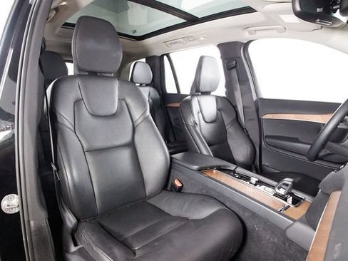 Certified 2023 Volvo XC90 B6 Plus AWD/4WD image 20