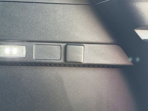 Used 2026 Chevrolet Equinox LT FWD image 24