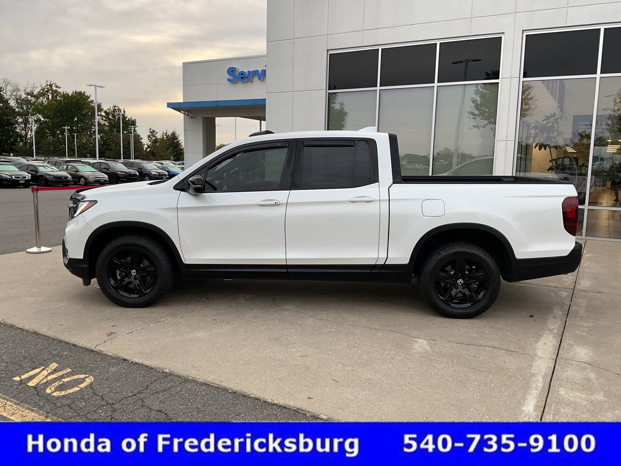 Used 2021 Honda Ridgeline Black Edition image 3