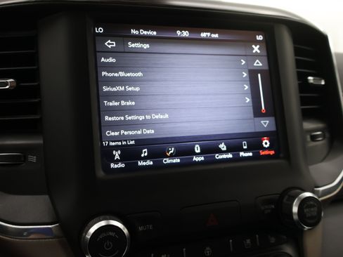 Used 2019 RAM 1500 Laramie AWD/4WD image 57