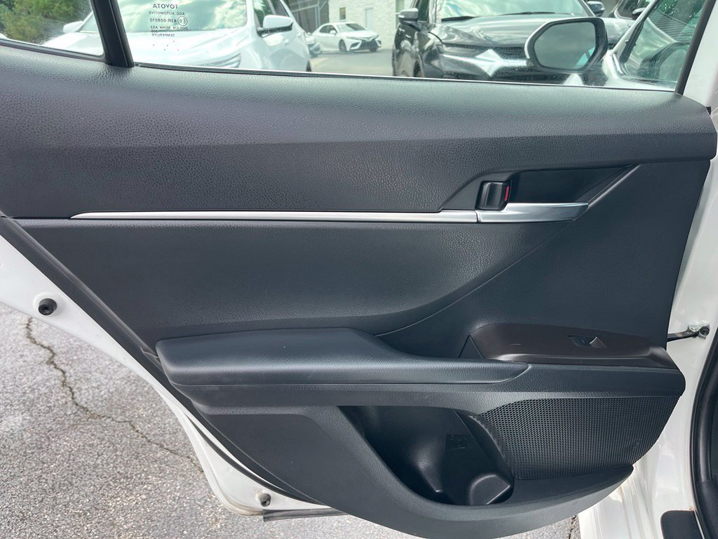 Used 2022 Toyota Camry SE FWD image 24