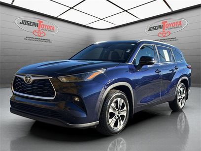 Certified 2022 Toyota Highlander XLE