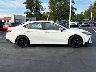 Used 2026 Toyota Camry SE FWD video 2