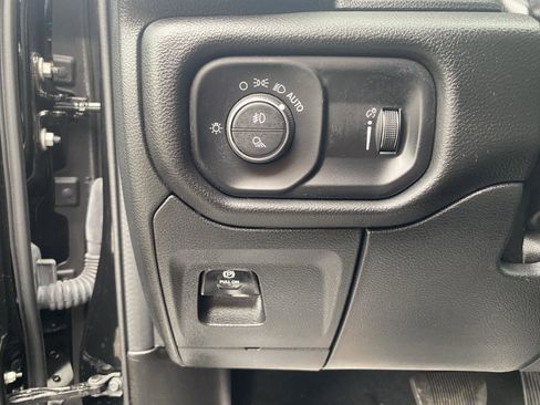 Used 2023 RAM 1500 Big Horn AWD/4WD image 17