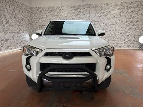 Used 2019 Toyota 4Runner TRD Off-Road Premium AWD/4WD image 2