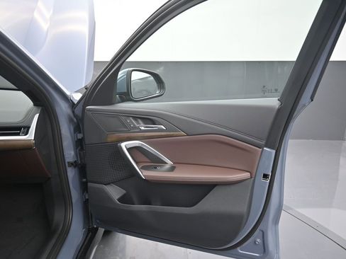 New 2025 BMW X1 xDrive28i w/ Convenience Package image 18