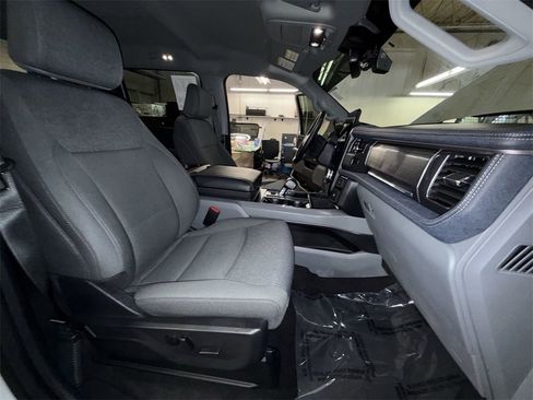 Used 2024 Ford F150 Lightning Flash image 27