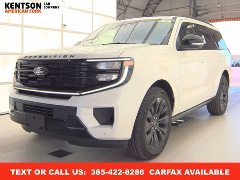 Used 2025 Ford Expedition Platinum w/ Stealth Appearance Package AWD/4WD image 1