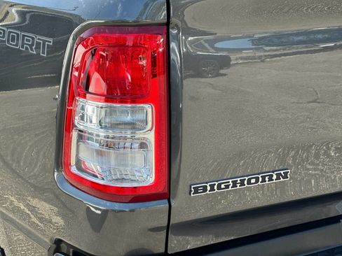 Used 2022 RAM 1500 Big Horn AWD/4WD image 33