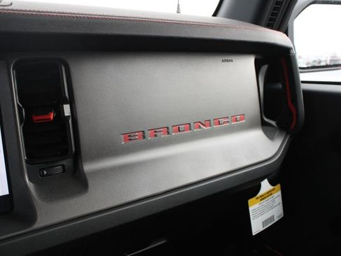 New 2026 Ford Bronco Raptor w/ Interior Carbon Fiber Pack AWD/4WD image 18