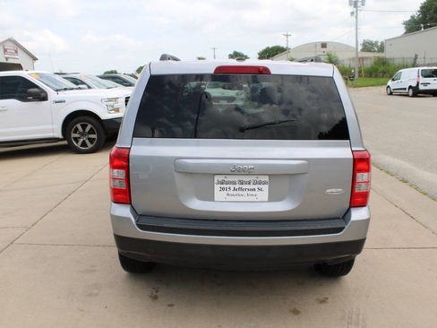 Used 2017 Jeep Patriot Latitude FWD image 7