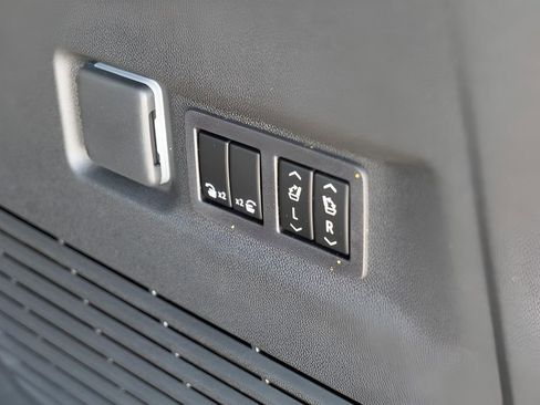 New 2026 GMC Yukon XL AT4 Ultimate w/ LPO, Floor Liner Package image 30