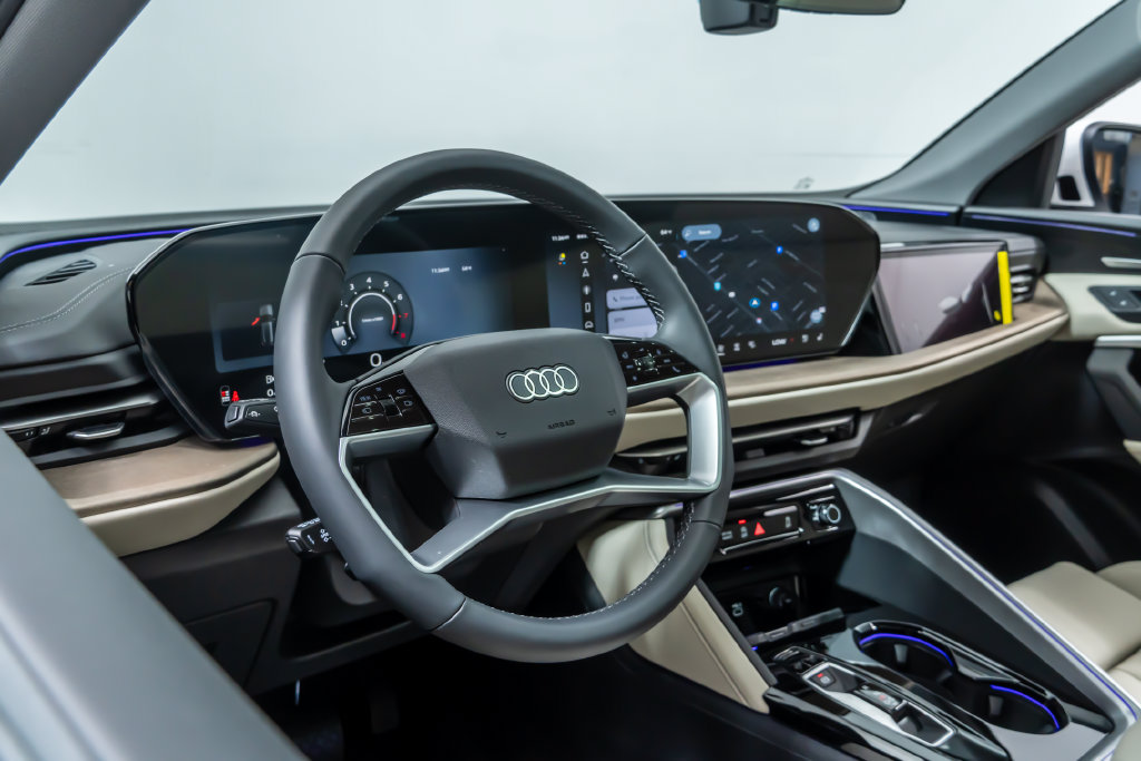 New 2026 Audi Q5 Premium Plus AWD/4WD image 4