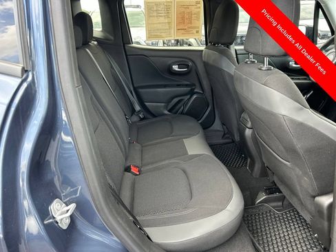 Used 2023 Jeep Renegade Altitude AWD/4WD image 19