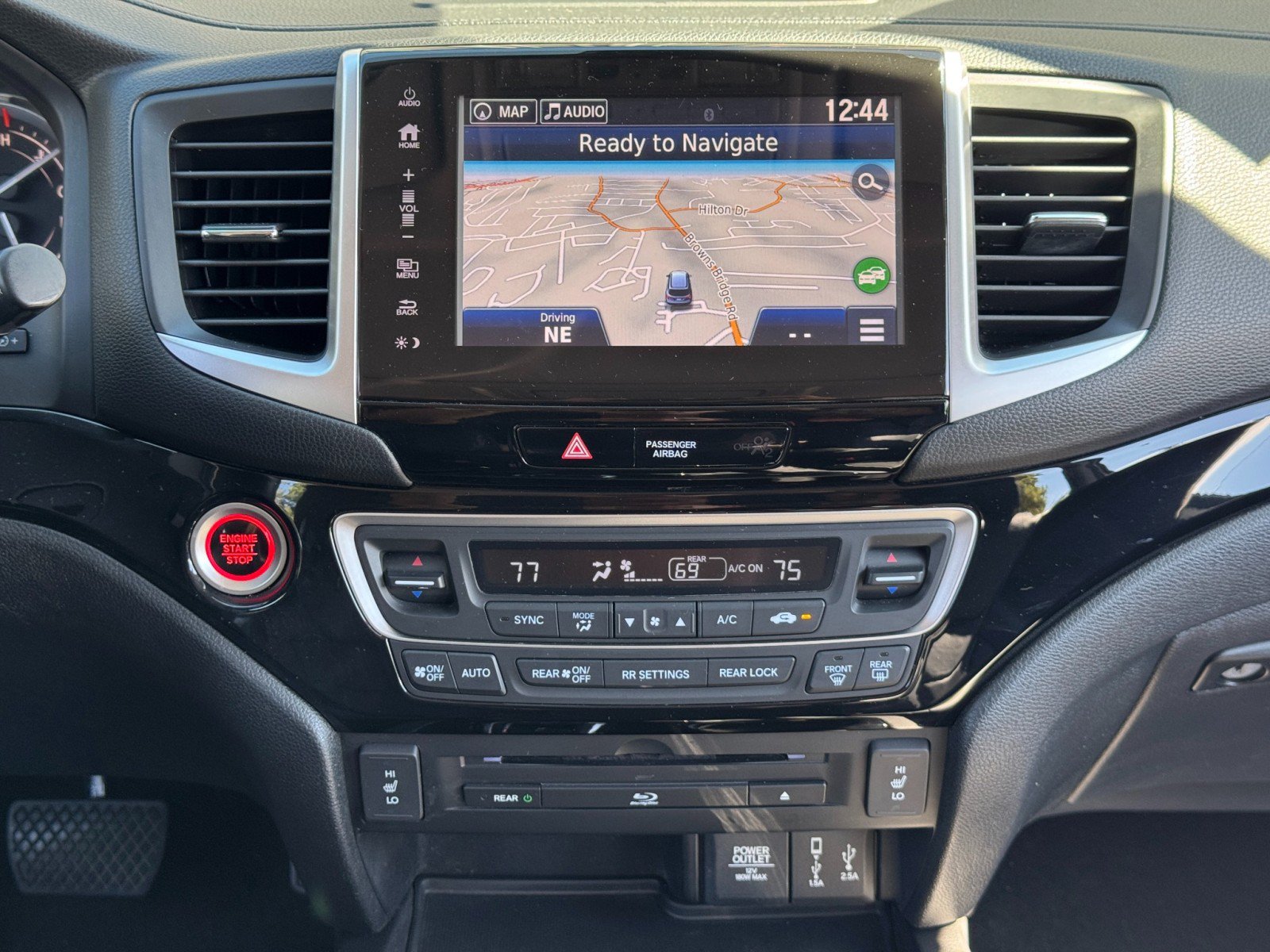 Used 2017 Honda Pilot Touring image 23