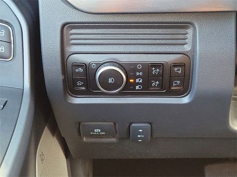 Used 2025 Ford F350 Lariat w/ Lariat Ultimate Package image 12