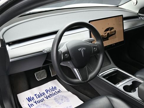 Used 2022 Tesla Model 3 Standard Range image 19