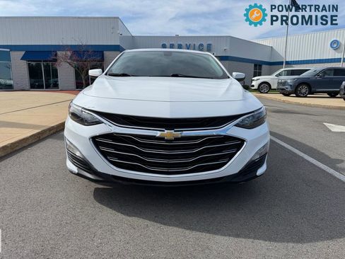 Used 2022 Chevrolet Malibu LT FWD image 2