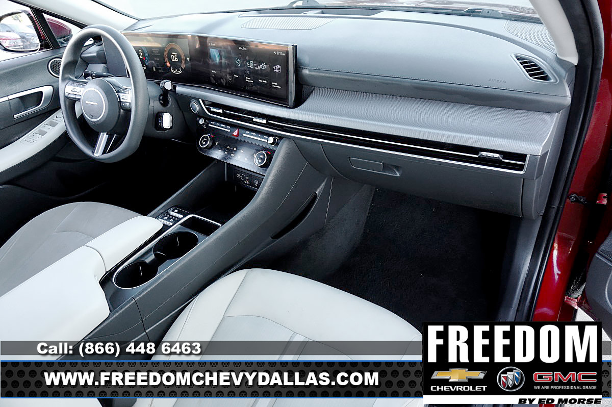Used 2025 Hyundai Sonata SEL FWD image 7