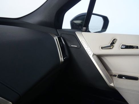 Certified 2023 BMW iX xDrive50 w/ Premium Package image 25