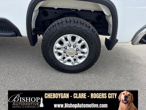 Used 2024 Chevrolet Silverado 2500 LT w/ Convenience Package AWD/4WD image 26