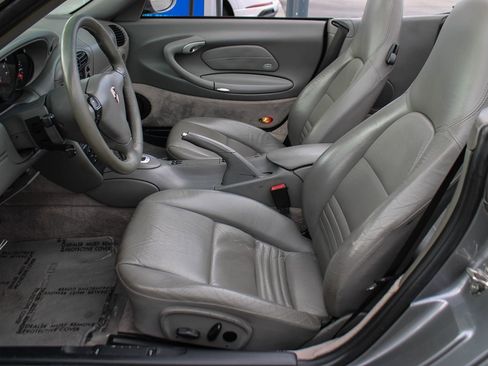 Used 2001 Porsche 911 Cabriolet image 18