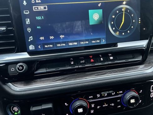 Used 2025 Chevrolet Silverado 2500 LTZ image 17