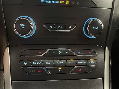 Used 2020 Ford Edge ST-Line image 18