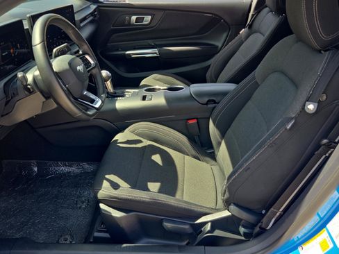 Used 2024 Ford Mustang Coupe RWD image 9