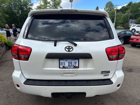 Used 2016 Toyota Sequoia Platinum AWD/4WD image 5