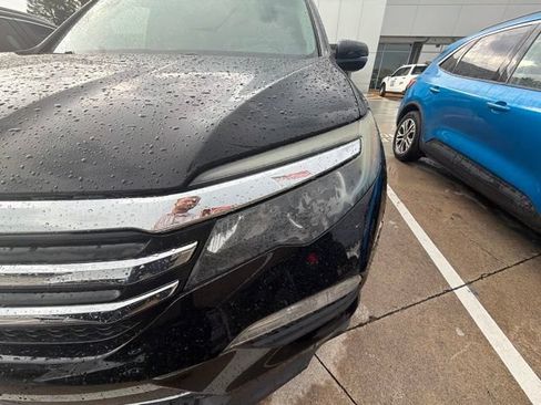 Used 2017 Honda Pilot Elite image 17