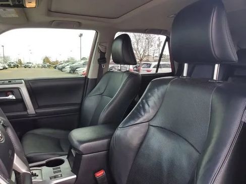 Used 2014 Toyota 4Runner Limited AWD/4WD image 19