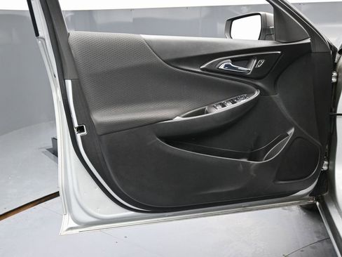 Used 2019 Chevrolet Malibu LS image 38